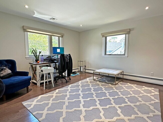 Building Photo - 6 Brownson Terrace