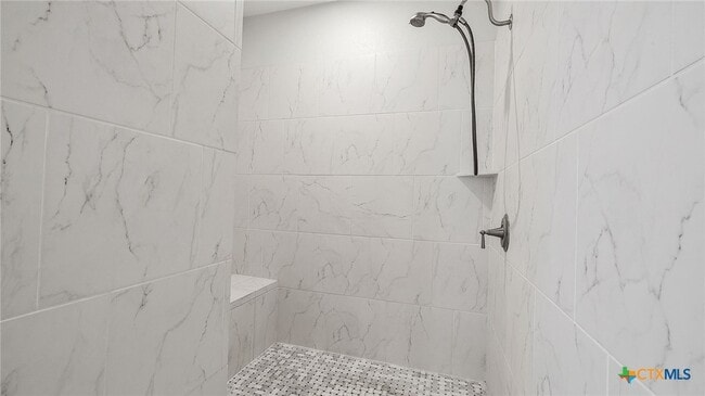 Building Photo - 961 N Academy Ave