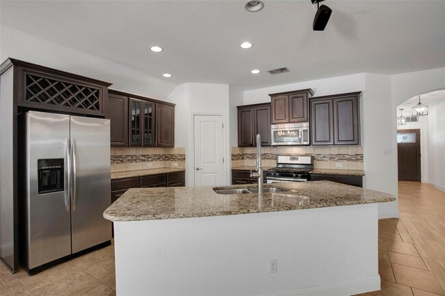 Building Photo - 9501 Bentley Garner Ln