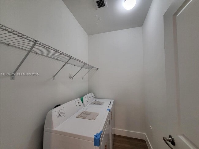 Building Photo - 19011 SW 344th Ter