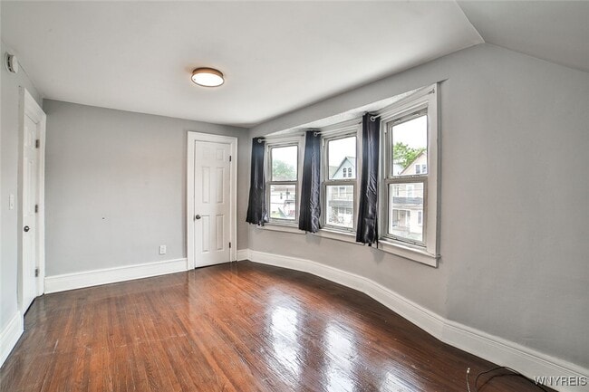 Building Photo - 16 Mesmer Ave