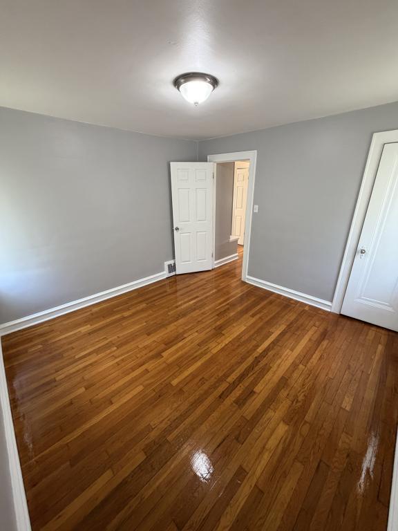 Building Photo - 52 Meadowbrook Ave