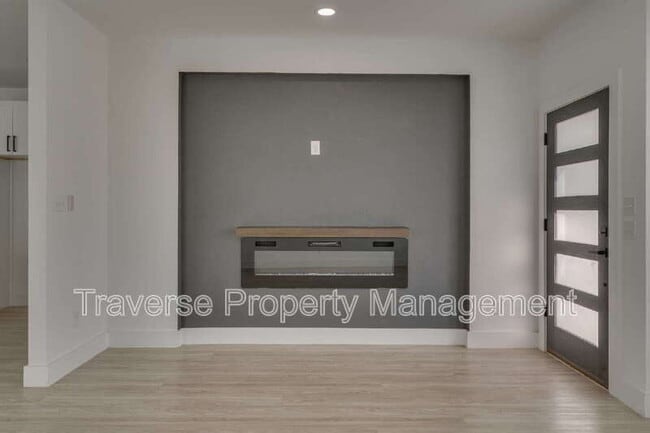 Building Photo - 3707 Penelope St