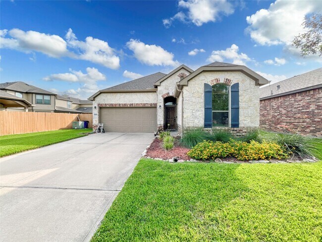 Building Photo - 1613 Cintola Ln