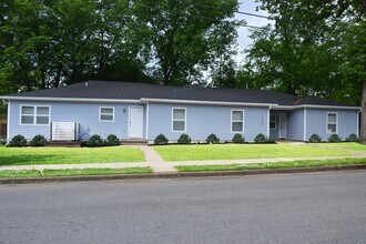 Building Photo - 1420 Union Ave