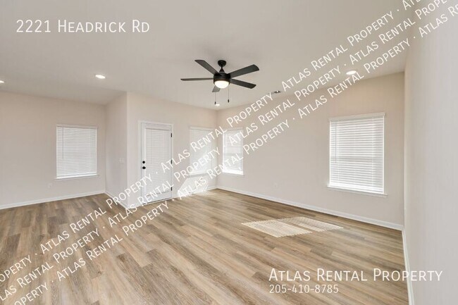 Building Photo - 2221 Headrick Rd