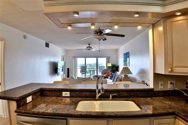 Building Photo - 1500 S Ocean Blvd