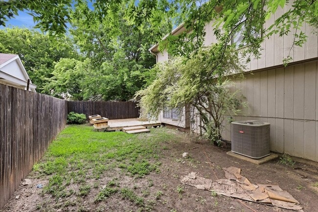 Building Photo - 6733 Dandelion Dr