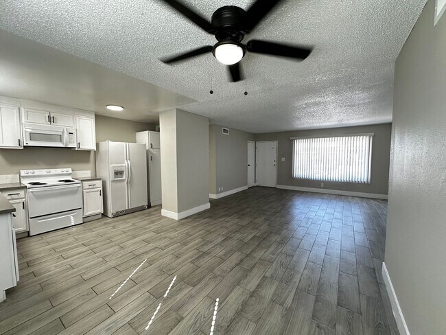 Building Photo - Cute 3-Bedroom Home with Move-in Special of $1775 off your third month rent.