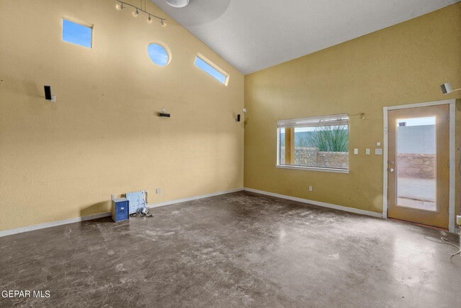 Building Photo - 1230 Olga Mapula Dr