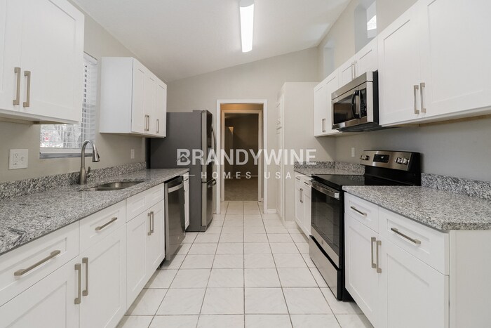 Building Photo - 1402 Walden Oaks Pl