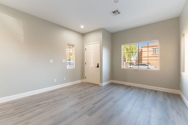 Building Photo - 10505 Cold Mountain Ave