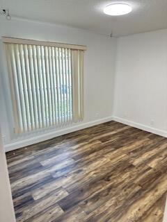 Building Photo - 2549 Canterbury Dr N