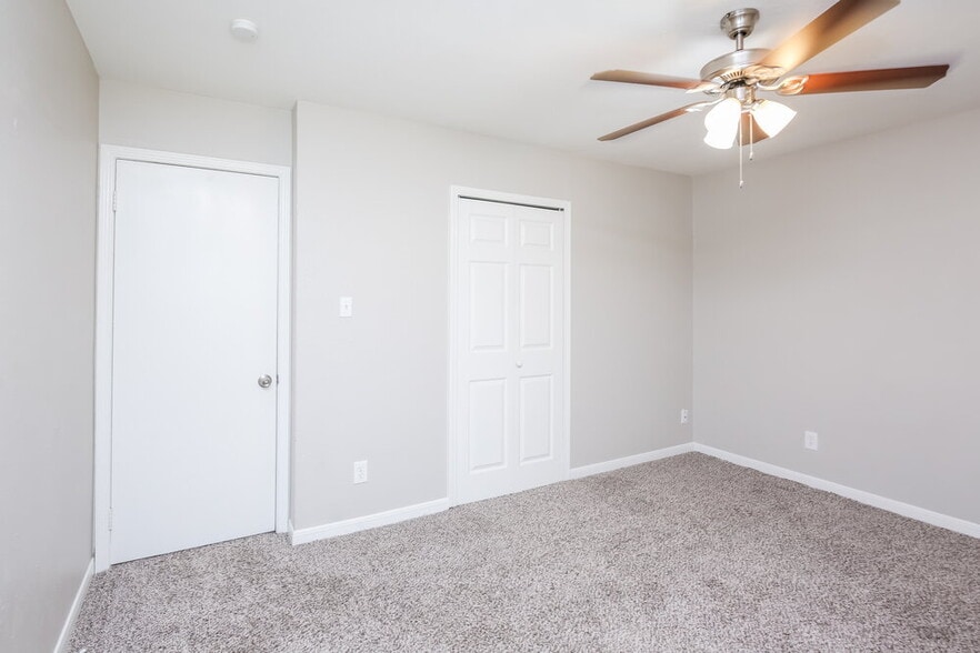 Building Photo - 3725 Whitefern Dr