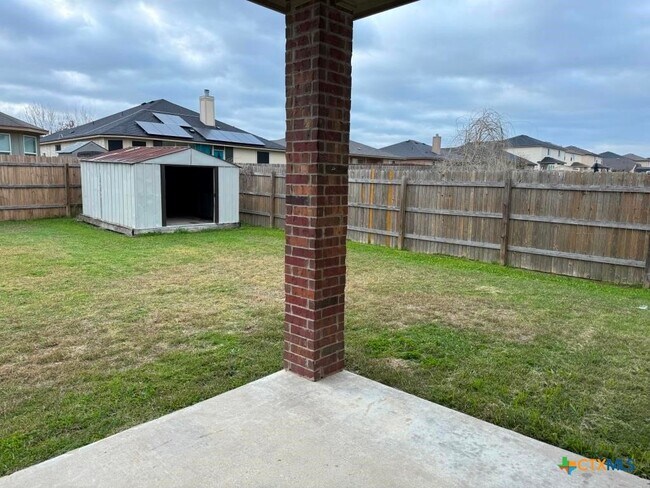 Building Photo - 4902 Bridgewood Dr