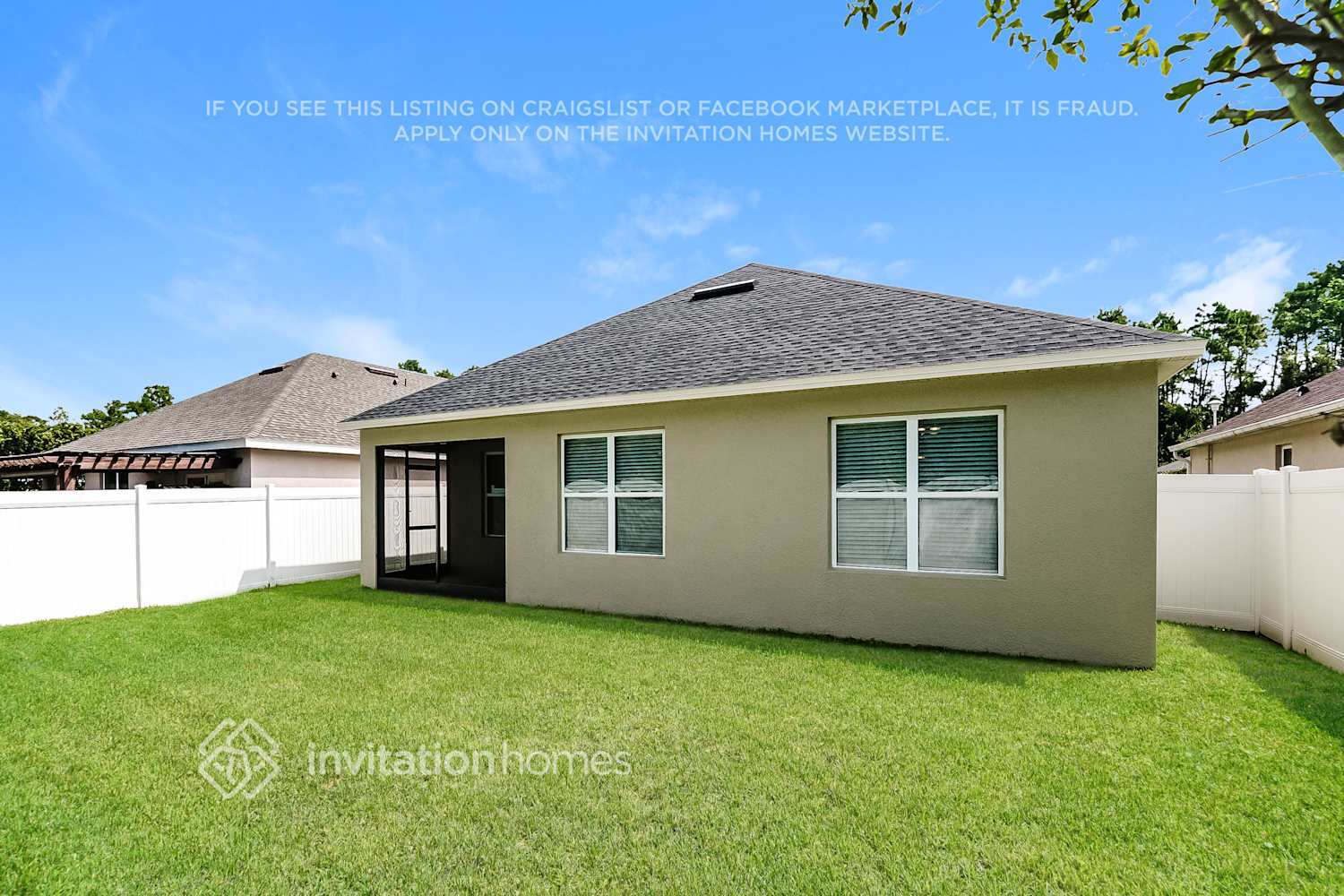 Building Photo - 532 White Coral Ln