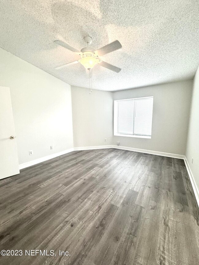 Building Photo - 103 Quail Cove
