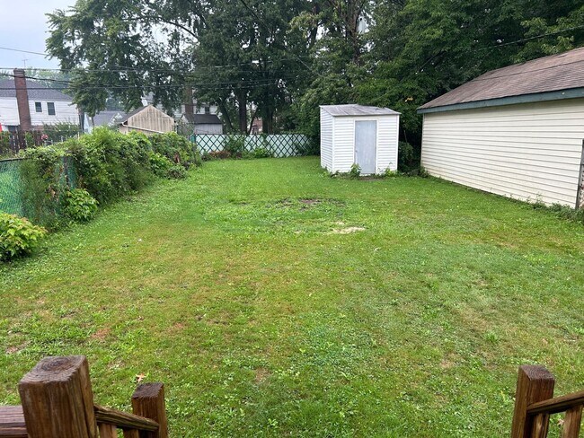 Building Photo - 14018 Cayuga Ct