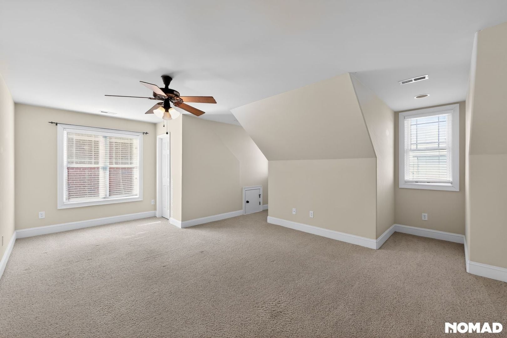 Building Photo - 1303 Town Side Dr