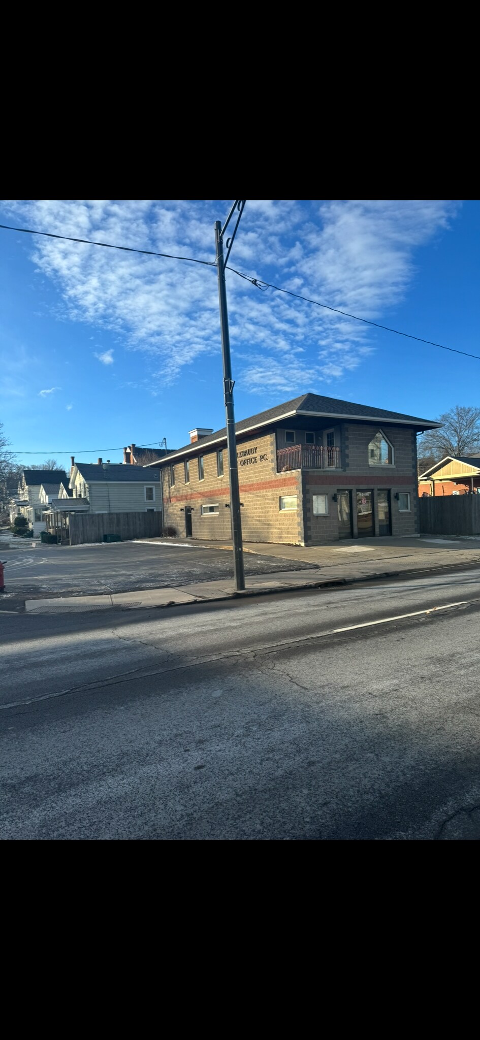 Building Photo - 94 E Bridge St