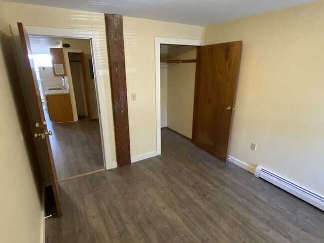 Building Photo - 79 Hawley St