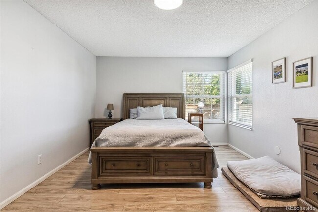 Building Photo - 8468 Everett Way