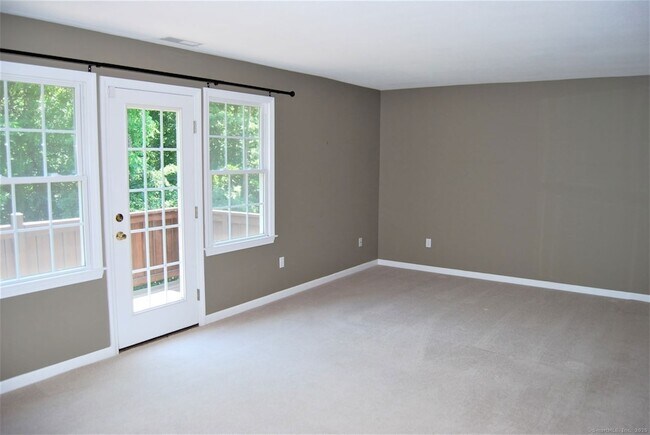 Building Photo - 109 Overshot Dr