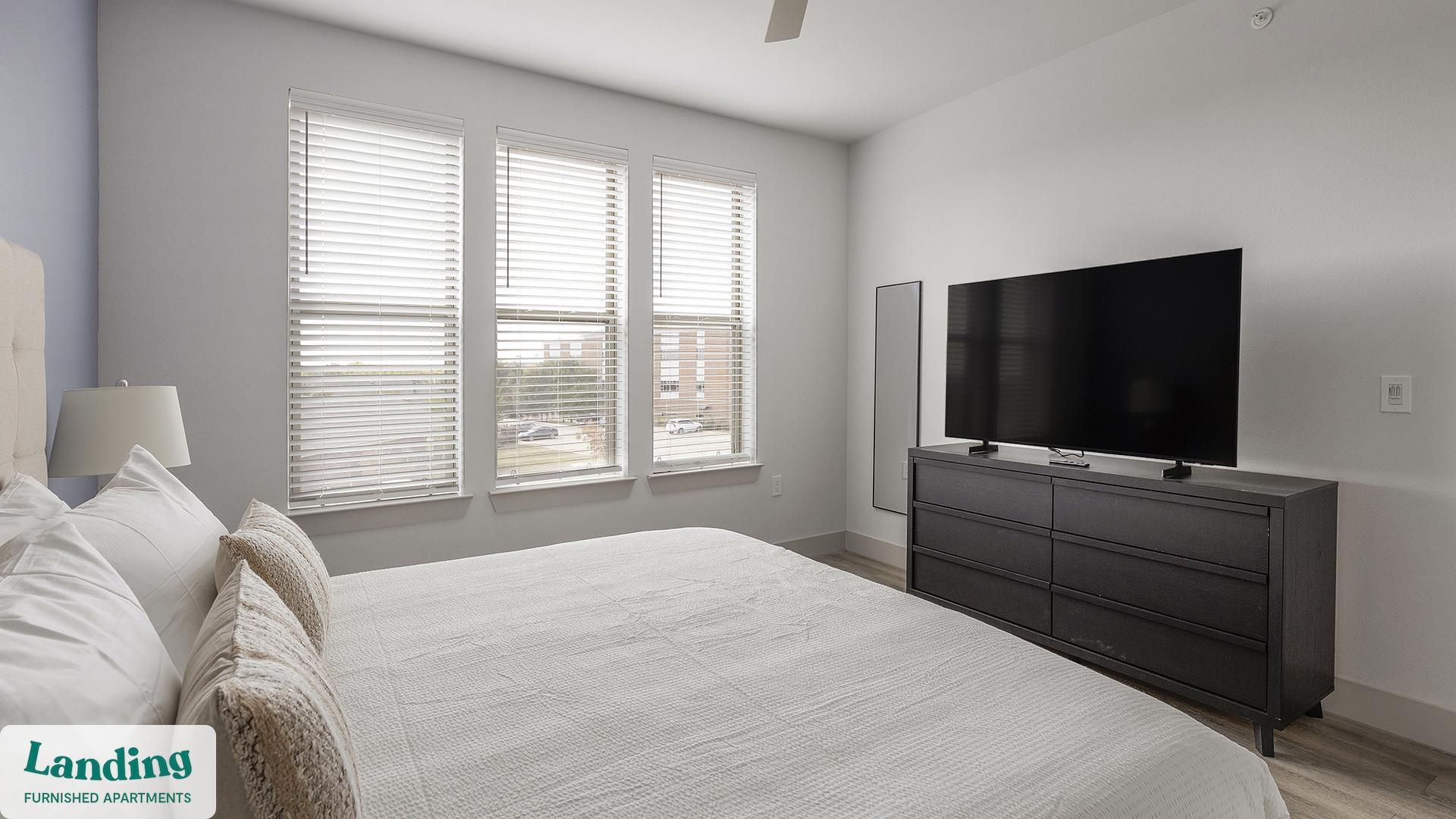 Building Photo - 3351 Walton Dr