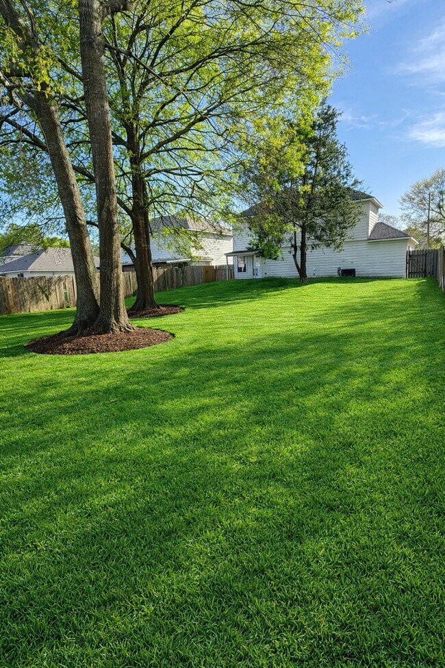 Building Photo - 13952 Buckskin Dr