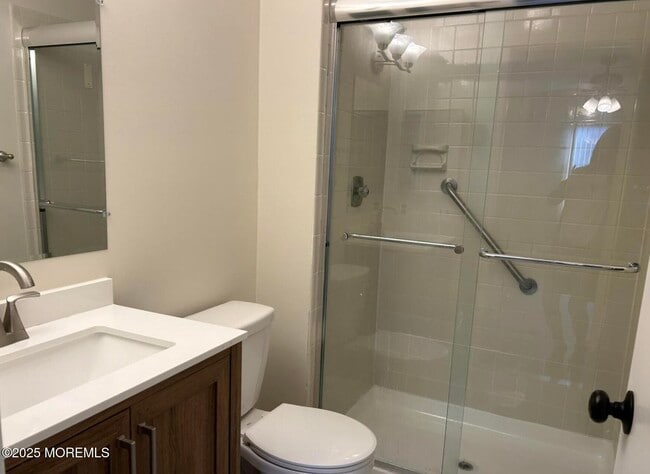 Building Photo - 211 Covered Bridge Blvd