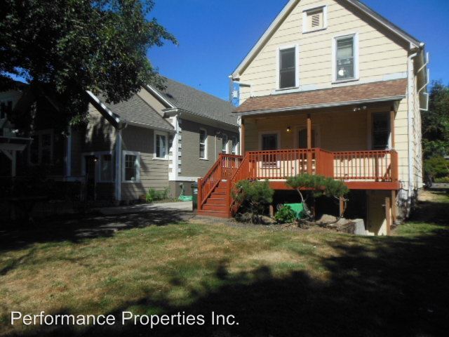 Building Photo - 149 SE 30th Pl