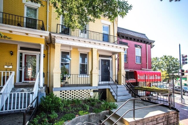 Primary Photo - 236 Rhode Island Ave NW