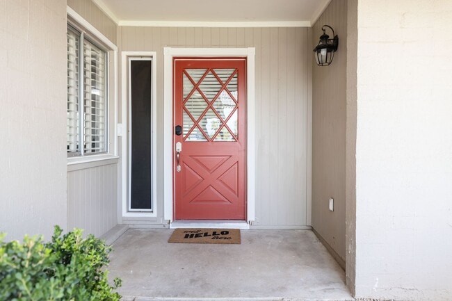 Building Photo - $500 off move in if signed by Labor Day!! ...