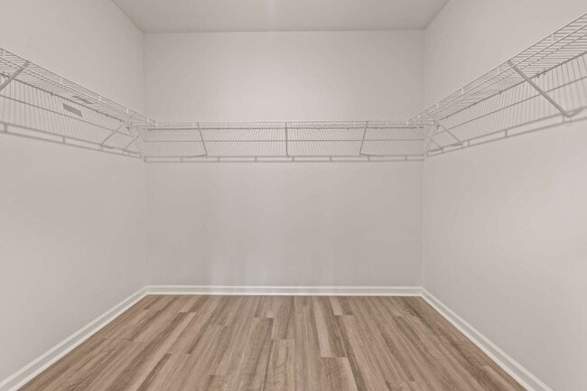 Building Photo - "Charming 3-Bed 2-Bath Residence in Telfai...