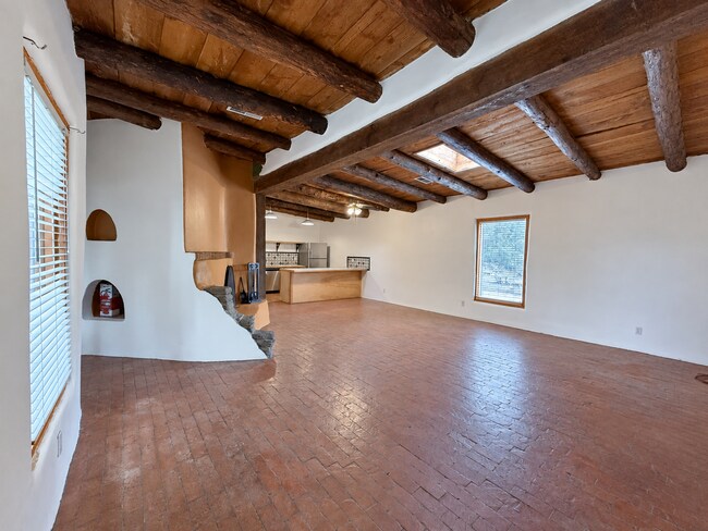Building Photo - 3939 Rio Grande Blvd NW