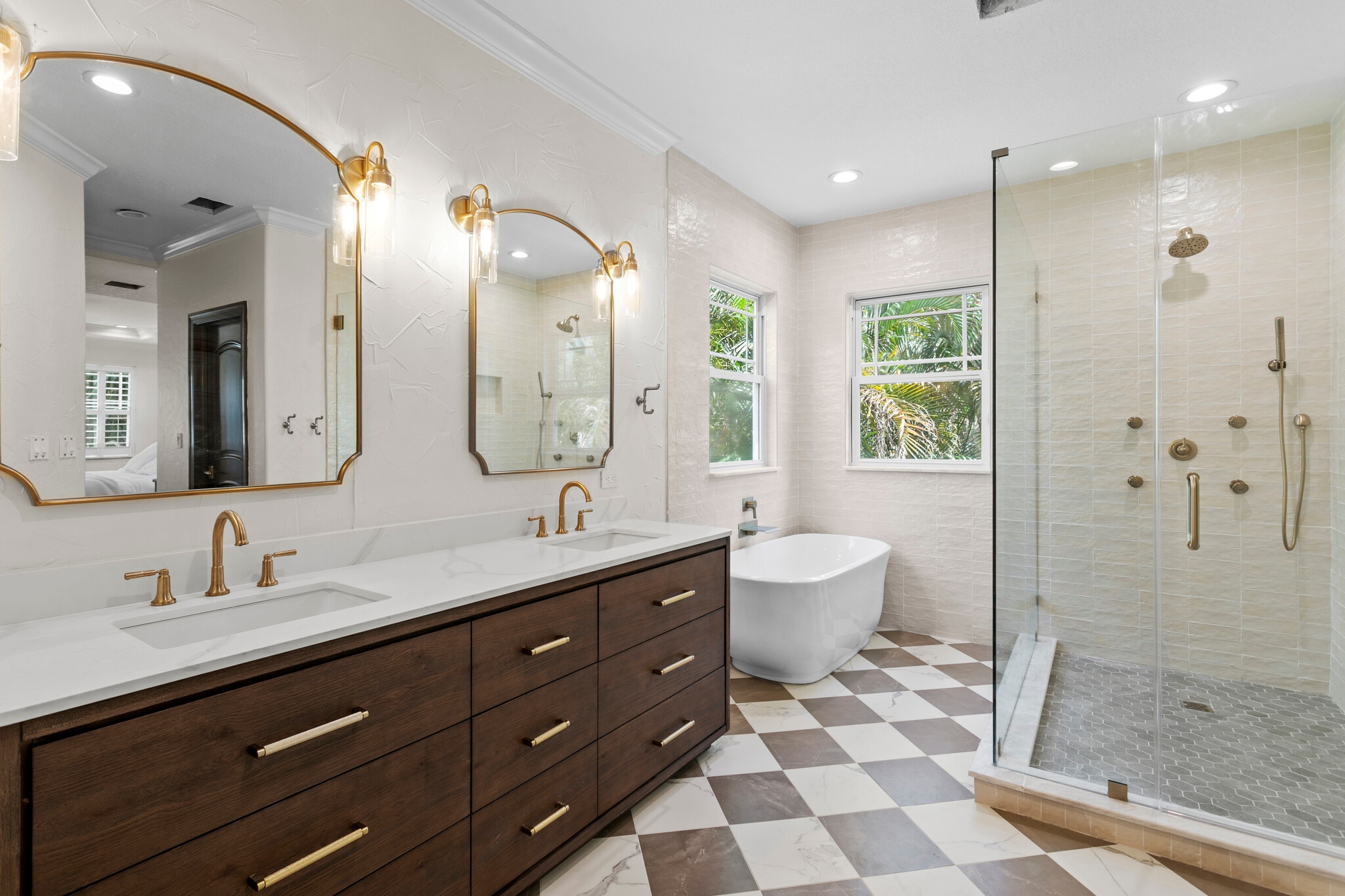 Building Photo - 2936 W Knights Ave