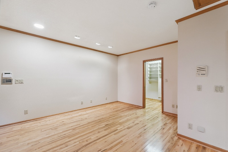 Building Photo - 8740 SW Birchwood Rd