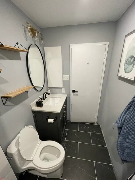 Building Photo - 2429 Locust St