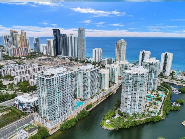 Building Photo - 300 Sunny Isles Blvd