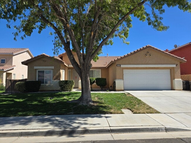 Primary Photo - 42534 Coronet Ct