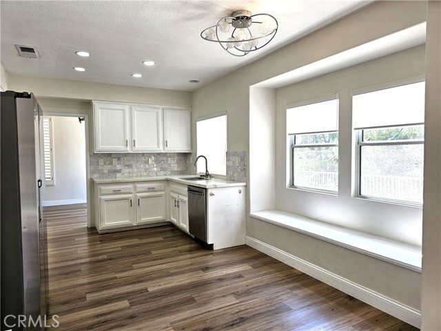 Building Photo - 23850 Nicole Way