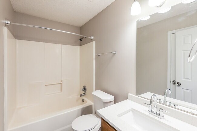 Building Photo - 503 Bentley Way