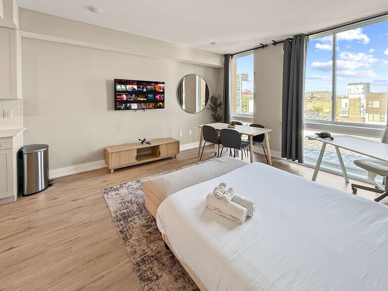 Primary Photo - 626 N Delaware Ave