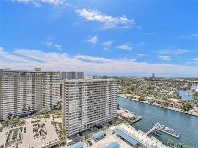 Building Photo - 1945 S Ocean Dr
