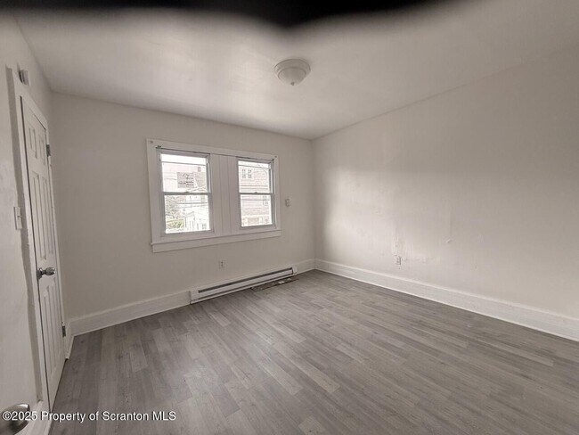 Building Photo - 210-212 Center Ave