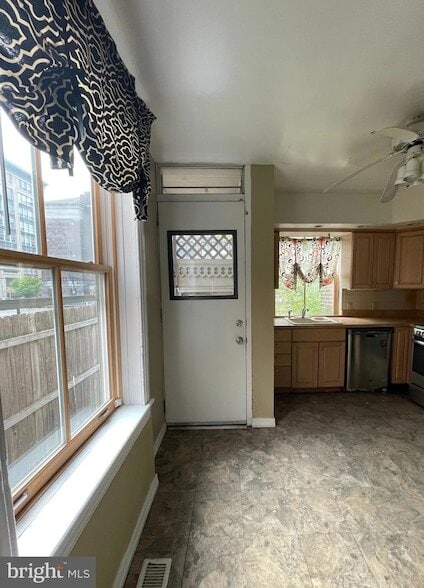 Building Photo - 1514 North St