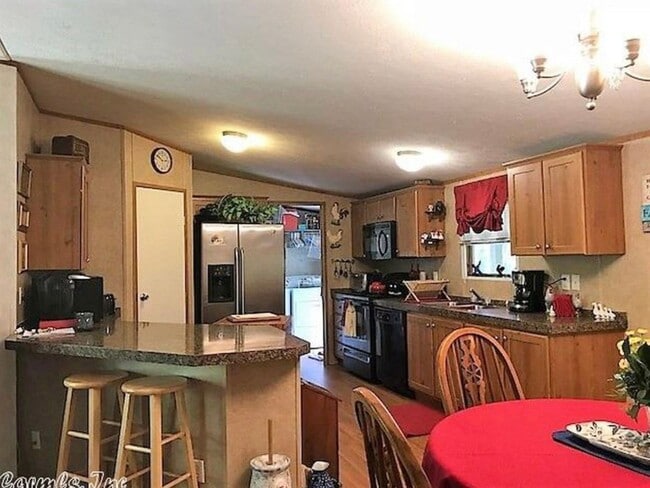 Building Photo - 3 Bedroom Single Family Home in Haskell.