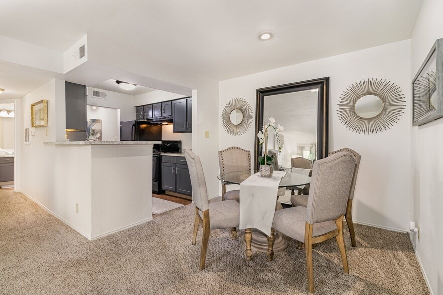 Create memories over meals in your own dining space. - The Boulevard