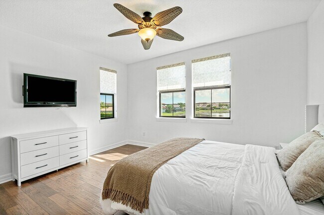 Building Photo - 210 Alcove Point Ln