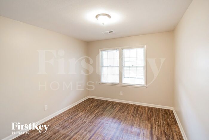 Building Photo - 4331 Karen Dr